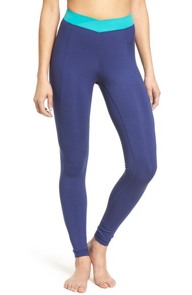 IVY PARK V-Waistband Leggings