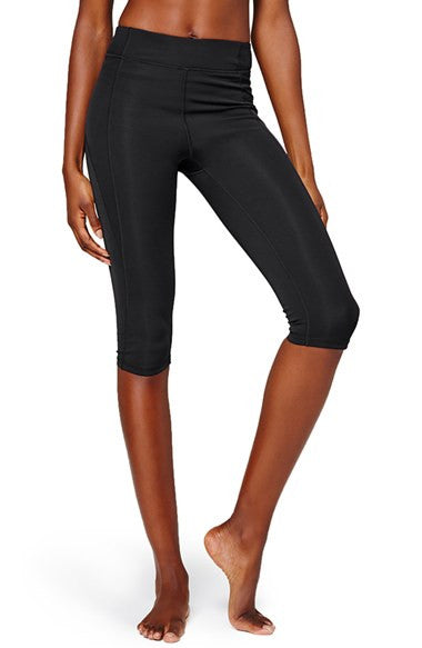 IVY PARK 'Y' High Rise Capri Leggings